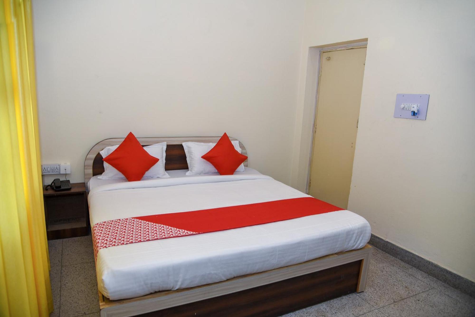 Hotel O Vibrant Inn Danapur Bagian luar foto