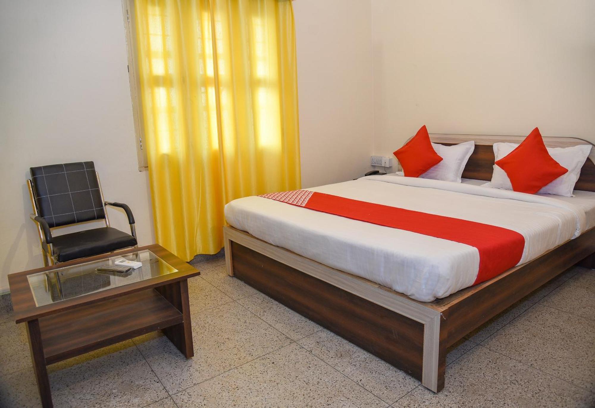 Hotel O Vibrant Inn Danapur Bagian luar foto